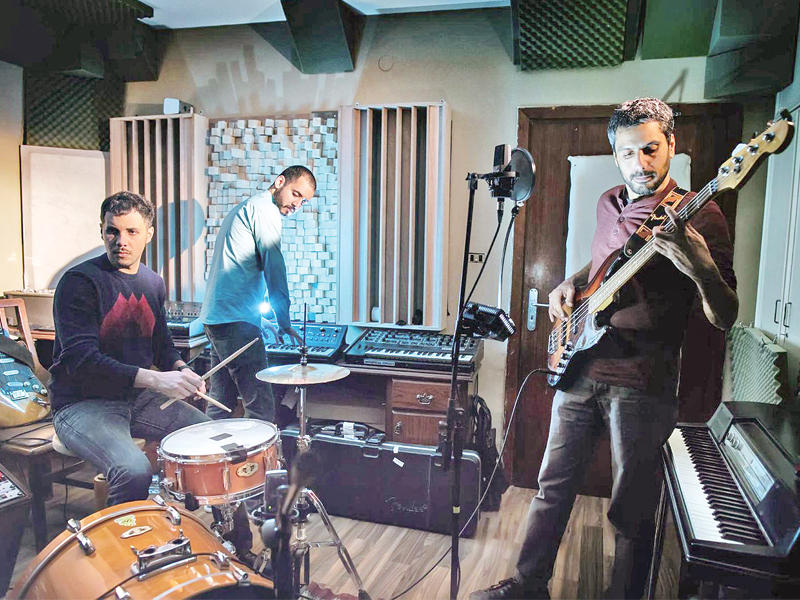 فرقة «المربع 3»