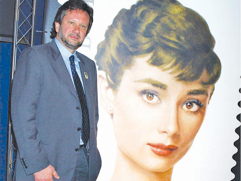 شون هيبورن أحد أبناء الممثلة الأميركية الراحلة أودري هيبورن