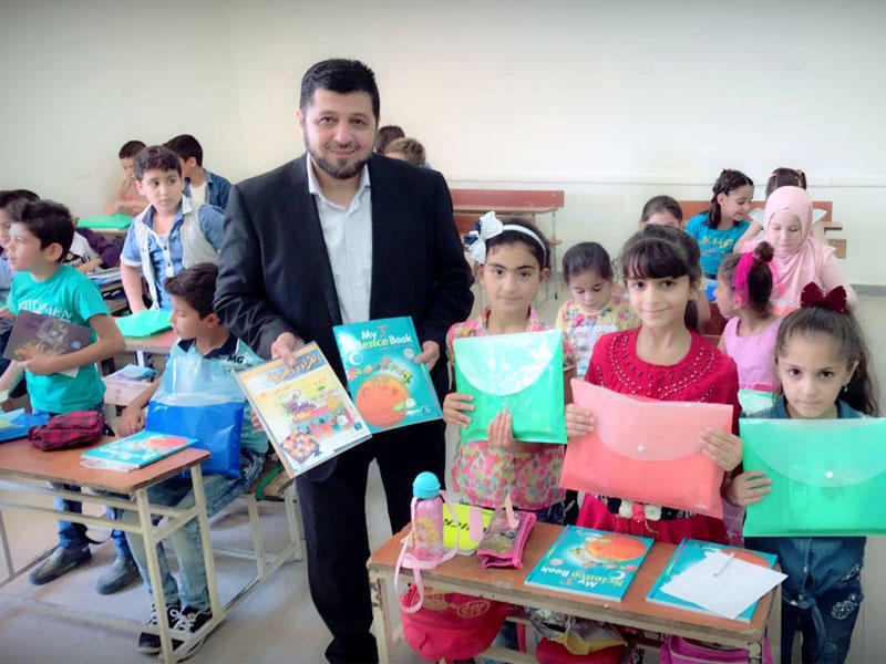 نائب رئيس المركز الدولي للتعليم النوعي التابع للهيئة الخيرية الاسلامية العالمية خليل حمادي خلال افتتاح العام الدراسي في مدارس الكويت الخيرية