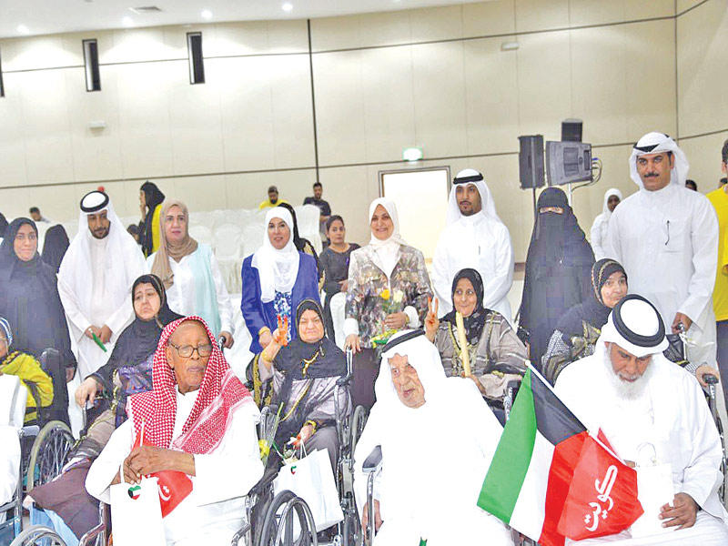 إحدى مناسبات تكريم المسنين  (أرشيف)