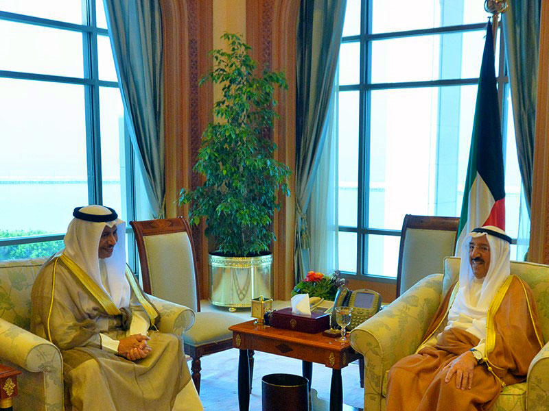 أمير البلاد مستقبلاً جابر المبارك 