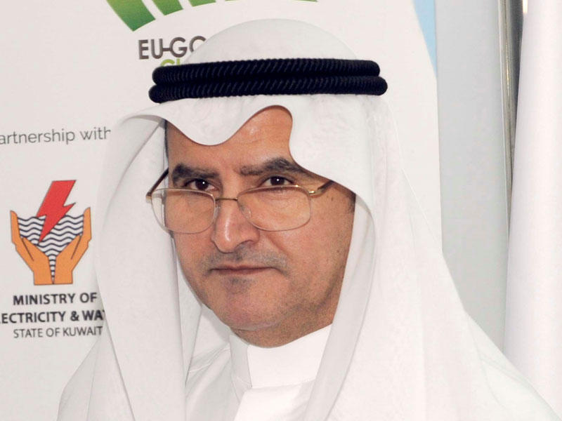  وزير الكهرباء والماء وزير النفط م. عصام المرزوق