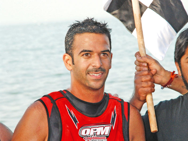 لاعب المنتخب الوطني والبطل العالمي المتألق للدراجات المائية محمد بوربيع