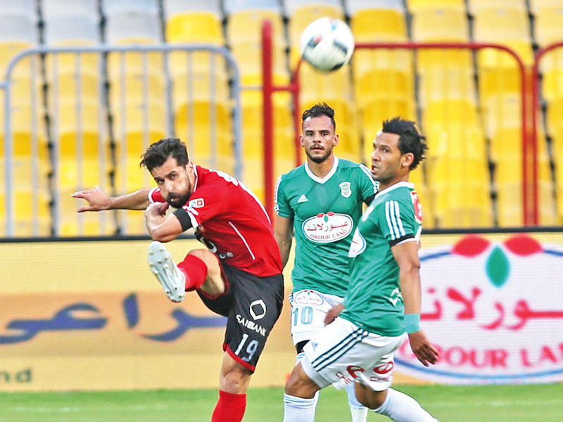 جانب من مباراة الأهلي والاتحاد في الموسم الماضي