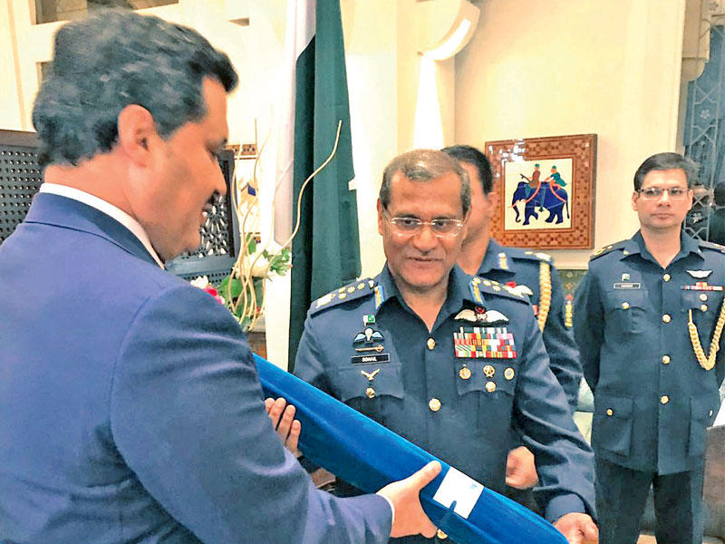 الحربي مكرما أمان 