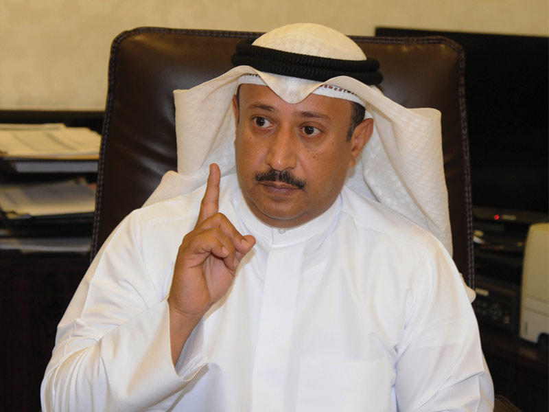  مدير إدارة عمل محافظة حولي في الهيئة العامة للقوى العاملة حسن الخضر