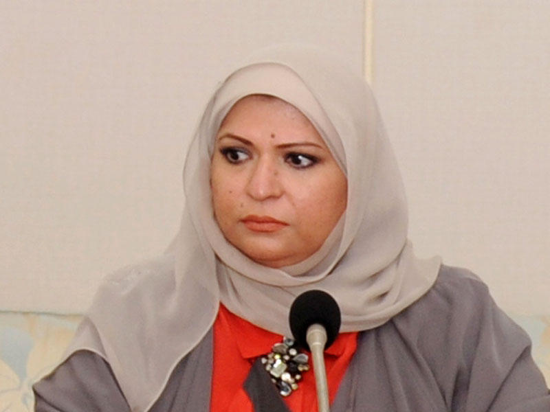 الوكيلة المساعدة لشؤون البعثات والمعادلات والعلاقات الثقافية في وزارة التعليم العالي فاطمة السنان