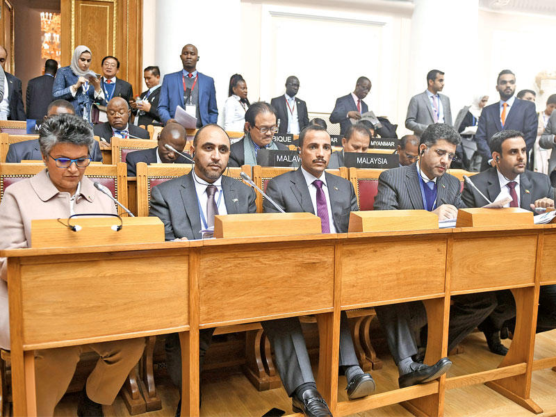 الغانم ووفد الشعبة البرلمانية في الاجتماع العام في المؤتمر الدولي في سان بطرسبرغ