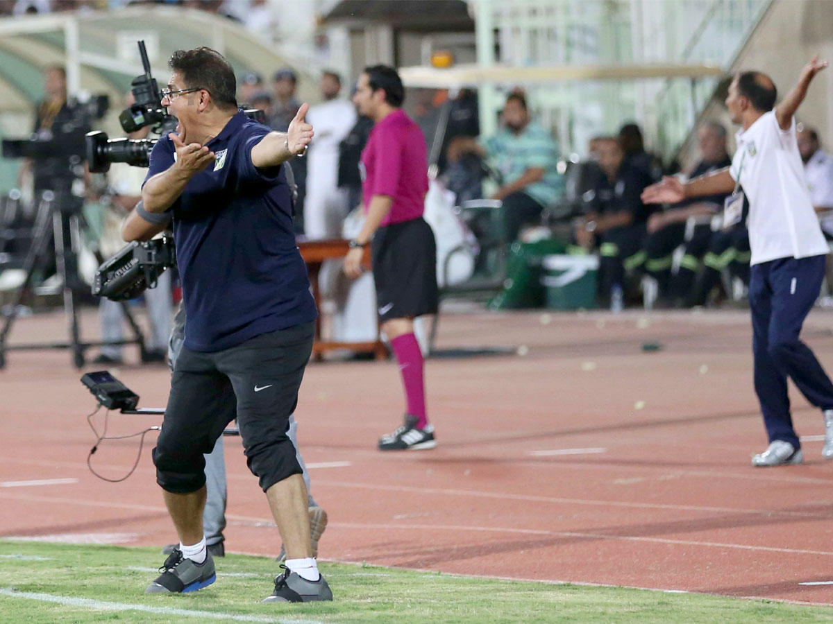 المدير الفني لفريق العربي لكرة القدم، محمد إبراهيم