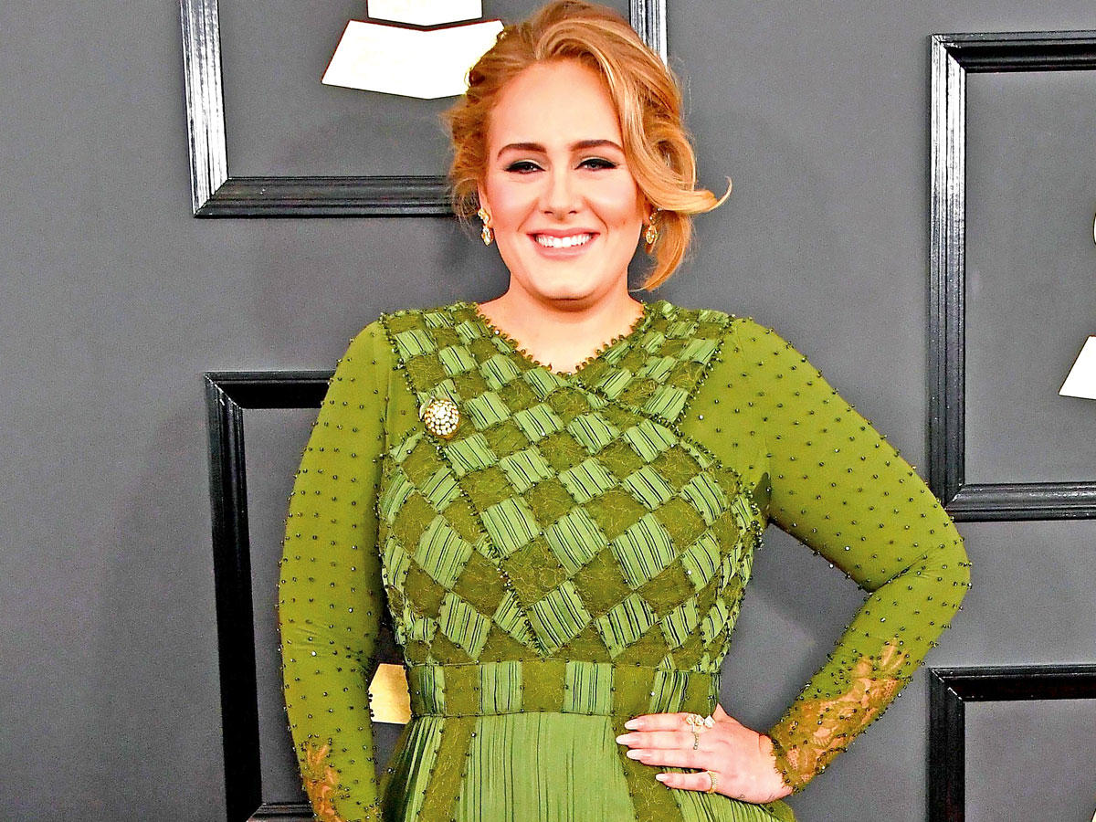 المغنية البريطانية أديل 