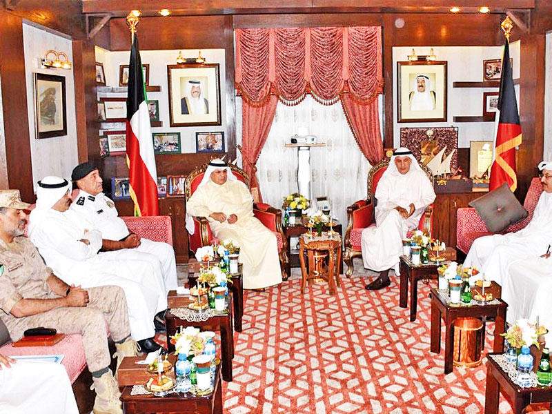 الجراح مترئساً اجتماع الجهاز المركزي لمعالجة اوضاع المقيمين بصورة غير قانونية أمس