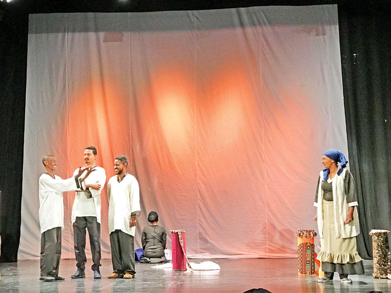 جانب من «مراكب الموت»