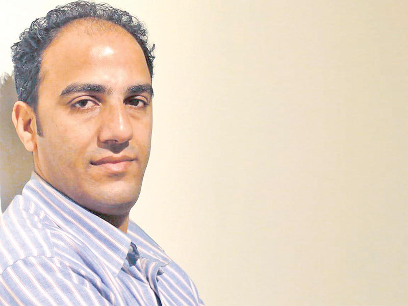 التشكيلي شاكر الإدريسي