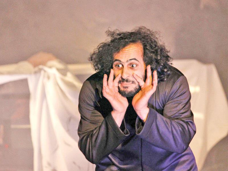 ششتري في «ثنائي القطب» 