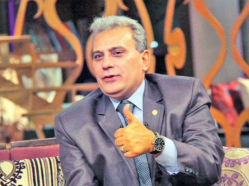 رئيس جامعة القاهرة السابق أستاذ القانون الدستوري جابر نصار