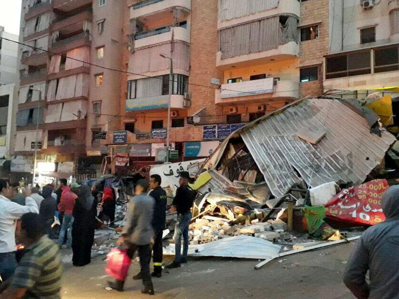 جانب من المخالفات التي أزيلت في الضاحية أمس (الوكالة الوطنية)