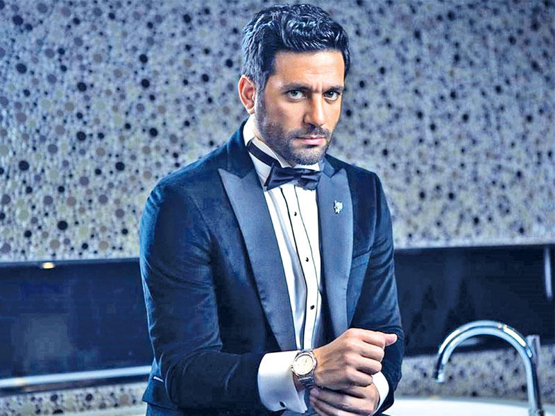 حسن الرداد في فيلم {عقدة الخواجة}