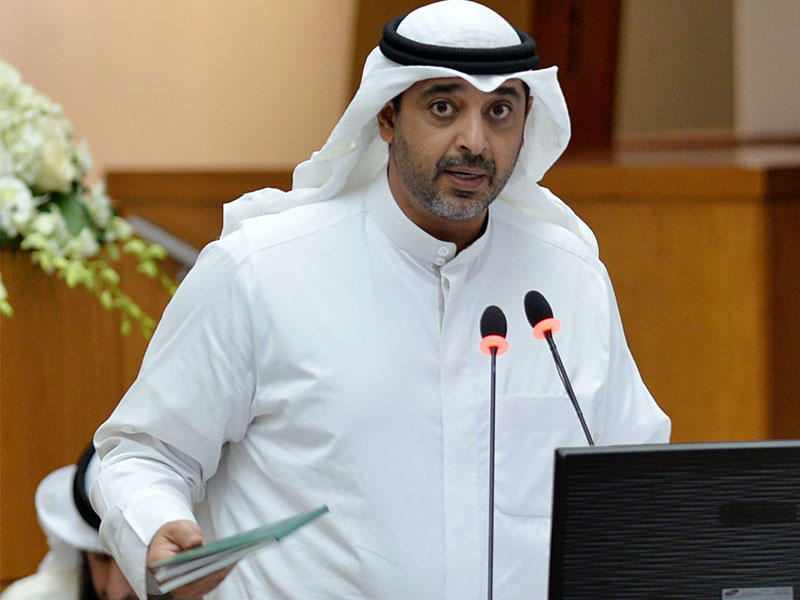 وزير الدولة لشؤون مجلس الوزراء وزير الاعلام بالوكالة الشيخ محمد العبدالله