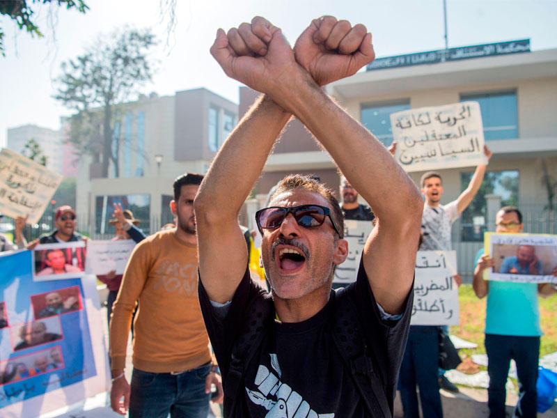 يحتج مؤيدو حركة الحراك الشعبي المغربية