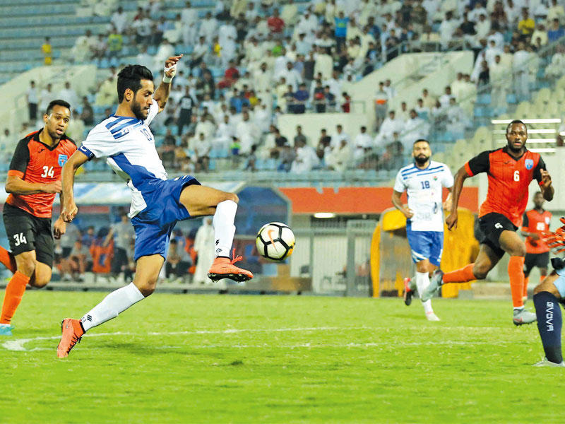 سعد مسجلاً هدفه في المباراة