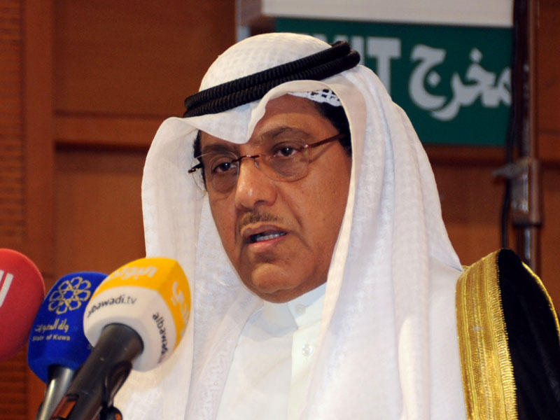  الرئيس الفخري لنادي التضامن ونائب رئيس مجلس الأمة السابق مبارك الخرينج