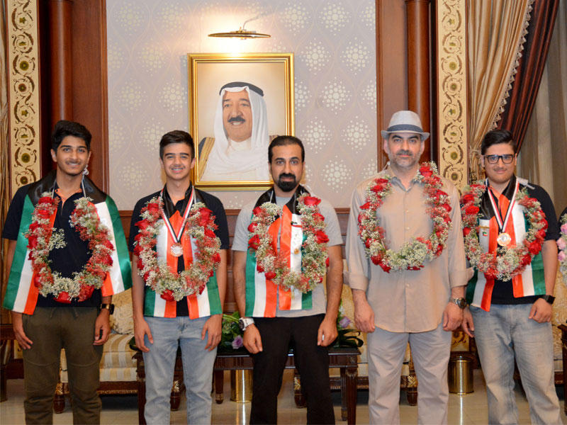 جانب من الفائزين بالجوائز