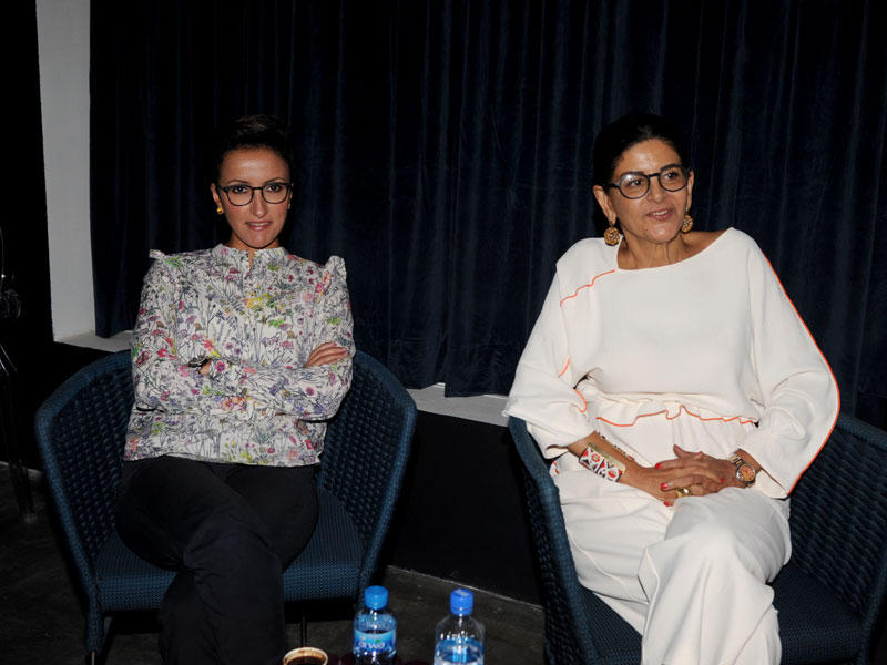 فارعة السقاف وأروى الوقيان أثناء المحاضرة