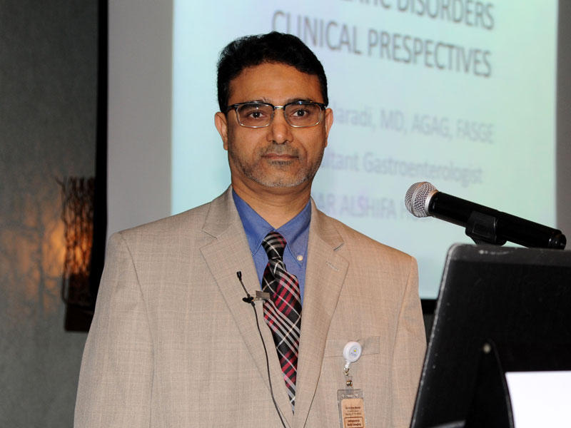  د. اسامة العرادي استشاري ورئيس قسم الجهاز الهضمي - المناظير