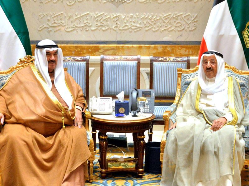 الأمير مستقبلاً المحمد أمس في إطار المشاورات التقليدية الجارية لتشكيل الحكومة الجديدة