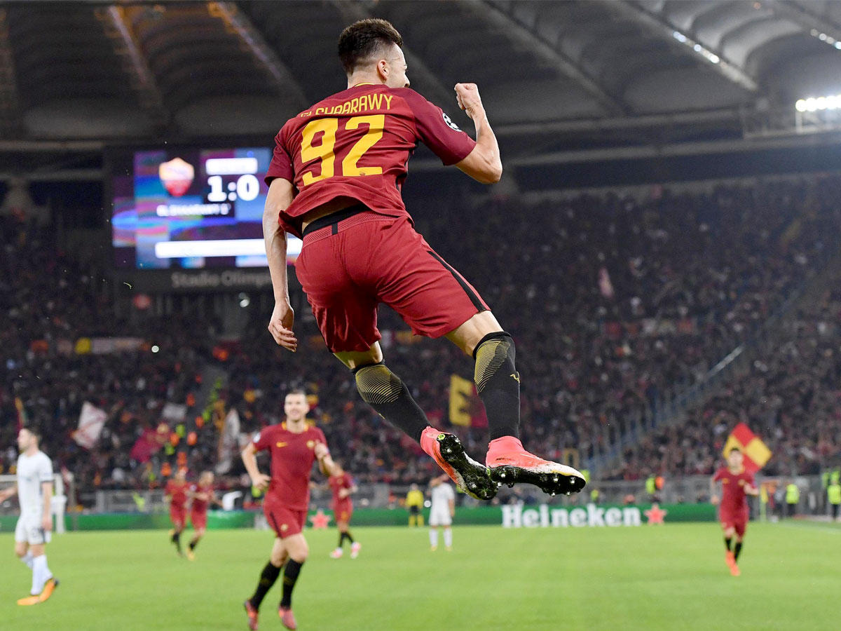 الشعراوي نجم روما يحتفل بهدفه الثاني في مرمى تشلسي