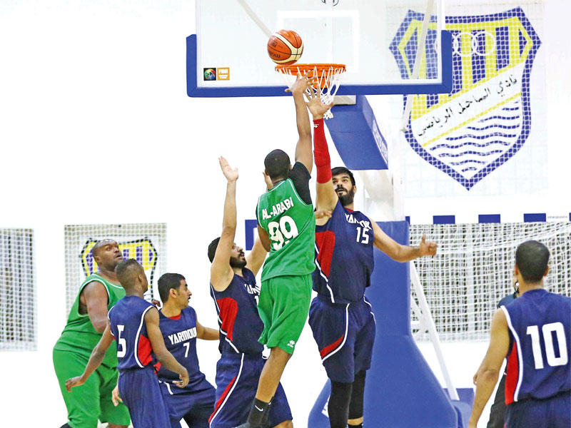 صراع تحت سلة اليرموك ومحاولة تسجيلt(تصوير جورج رجي)