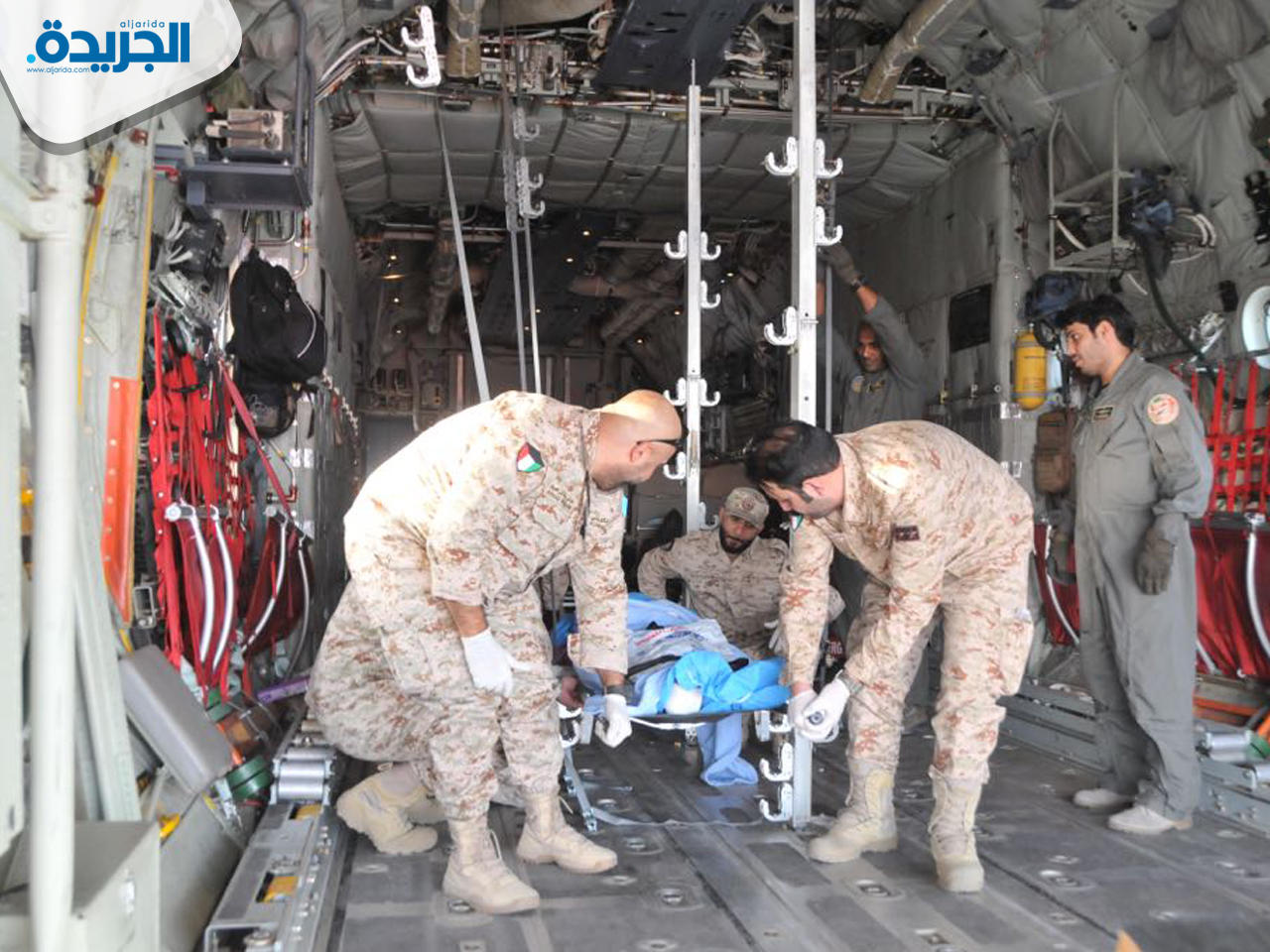 وصول الطائرة التي تقل مصابي حادث السير في العراق