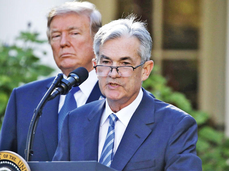 جيروم باول مع ترامب