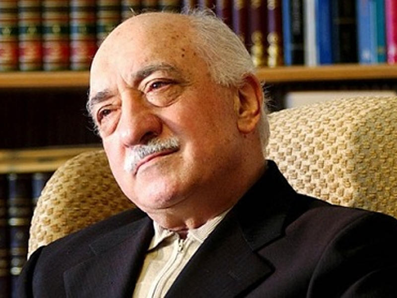 المعارض التركي مؤسس حركة الخدمة عبدالله غولن