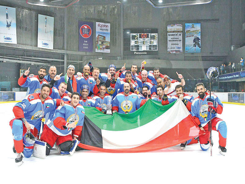 منتخب الكويت للرجال عقب تتويجه 