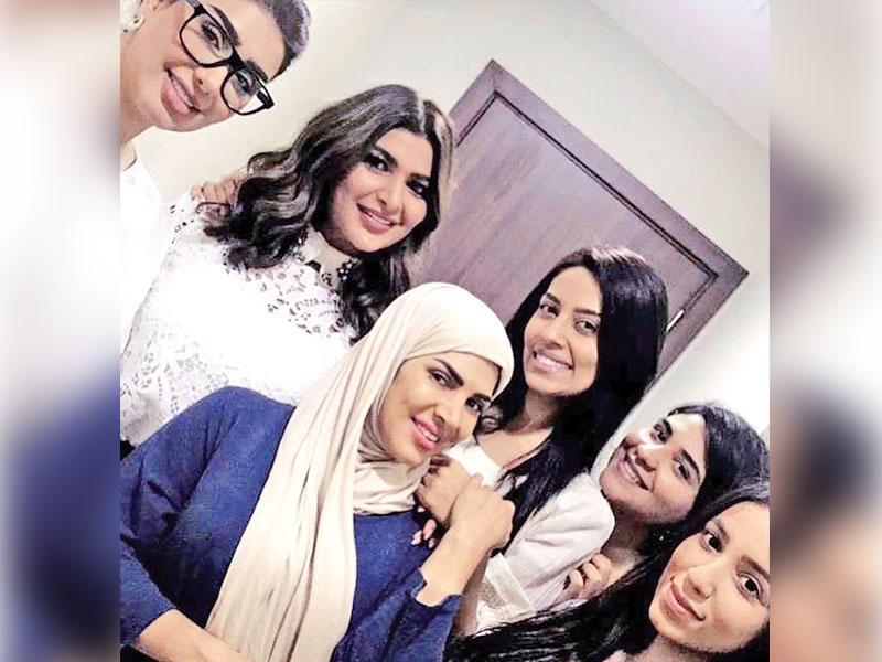 بطلات «أماني العمر»