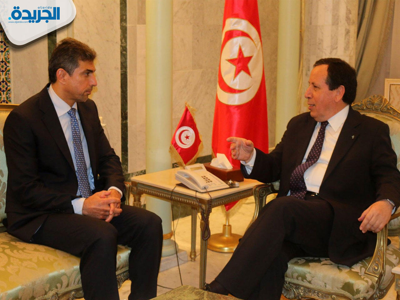 سفير دولة الكويت لدى تونس علي الظفيري (يسار)