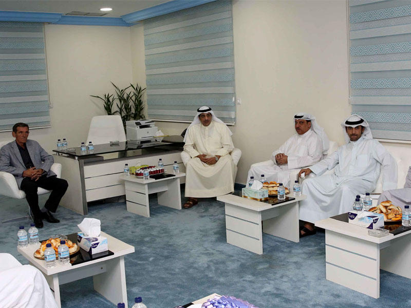 رادي خلال اجتماعه بمجلس الإدارة