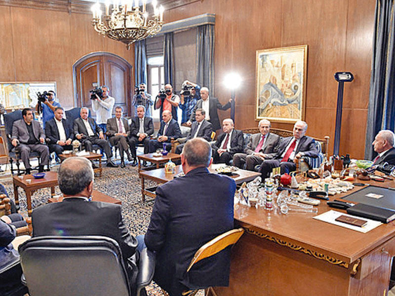 جانب من لقاء الأربعاء النيابي بضيافة بري في المصيلح أمس (الوطنية)