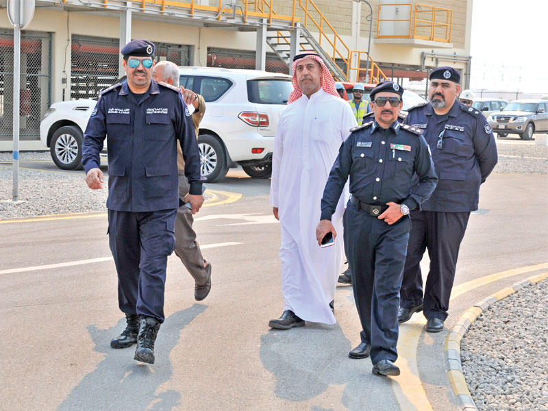 العجمي متفقداً المحطة