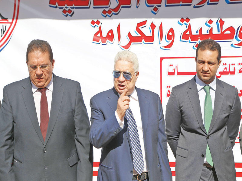 مرتضى منصور مع أحمد جلال وأحمد مرتضىn