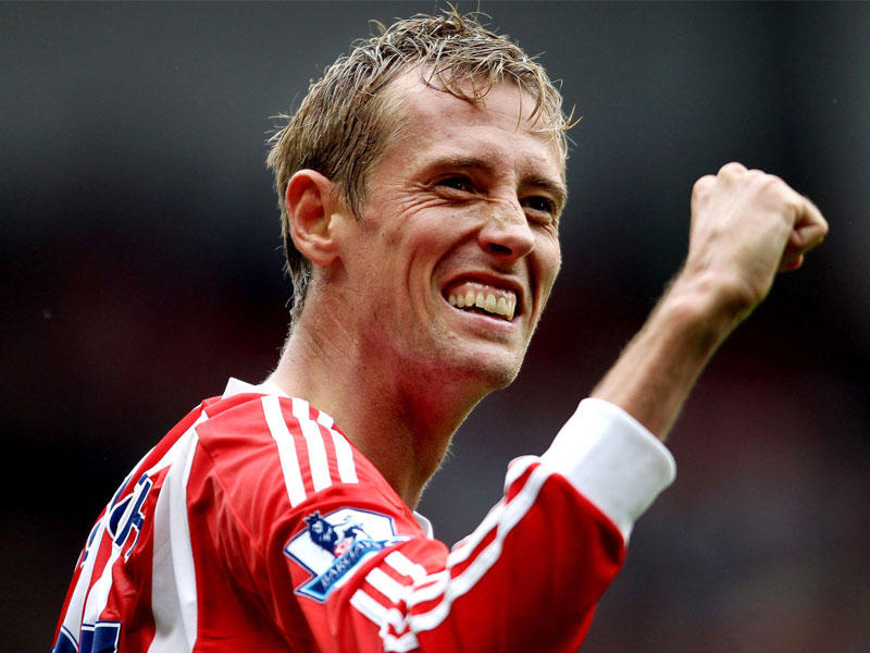  مهاجم نادي ستوك سيتي بيتر كراوتش 