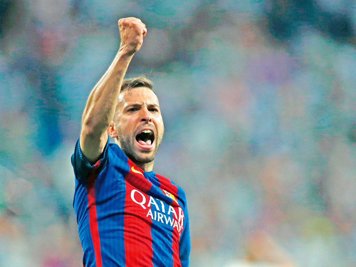  ظهير برشلونة الإسباني جوردي ألبا