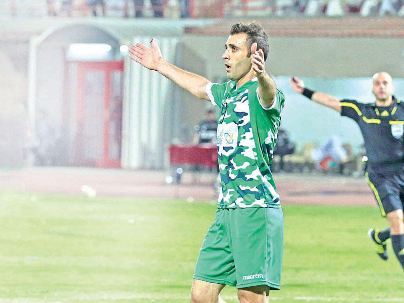 نجم المنتخب الأردني ولاعب النادي العربي السابق أحمد هايل