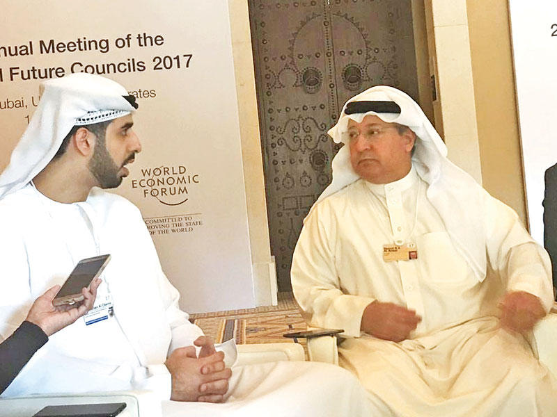 العلما متحدثا للزميل سعود العنزي