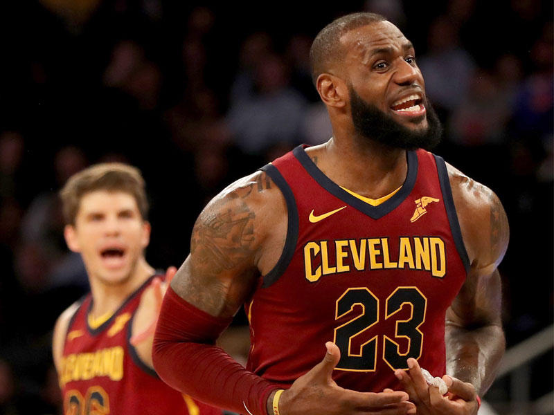 ليبرون جيمس 