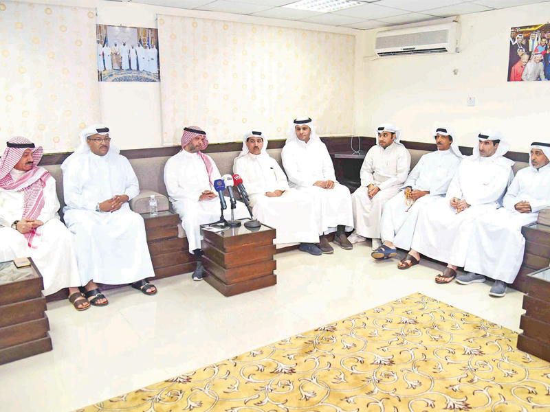 جانب من المؤتمر الصحافيn