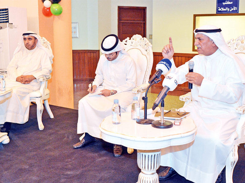 جانب من الندوة