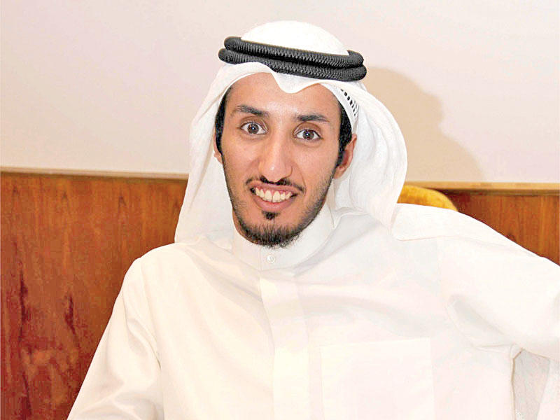 رئيس اللجنة الثقافية برابطة الأدباء الشاعر سالم الرميضي