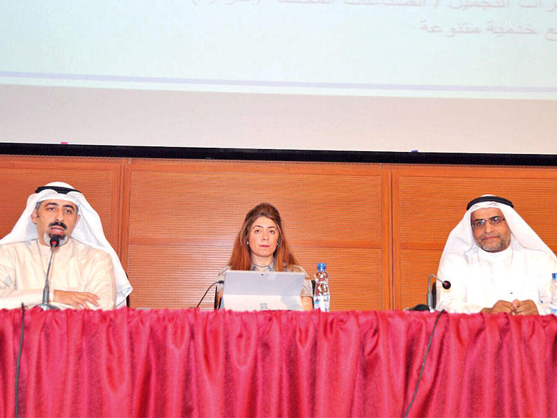 جانب من الورشة 